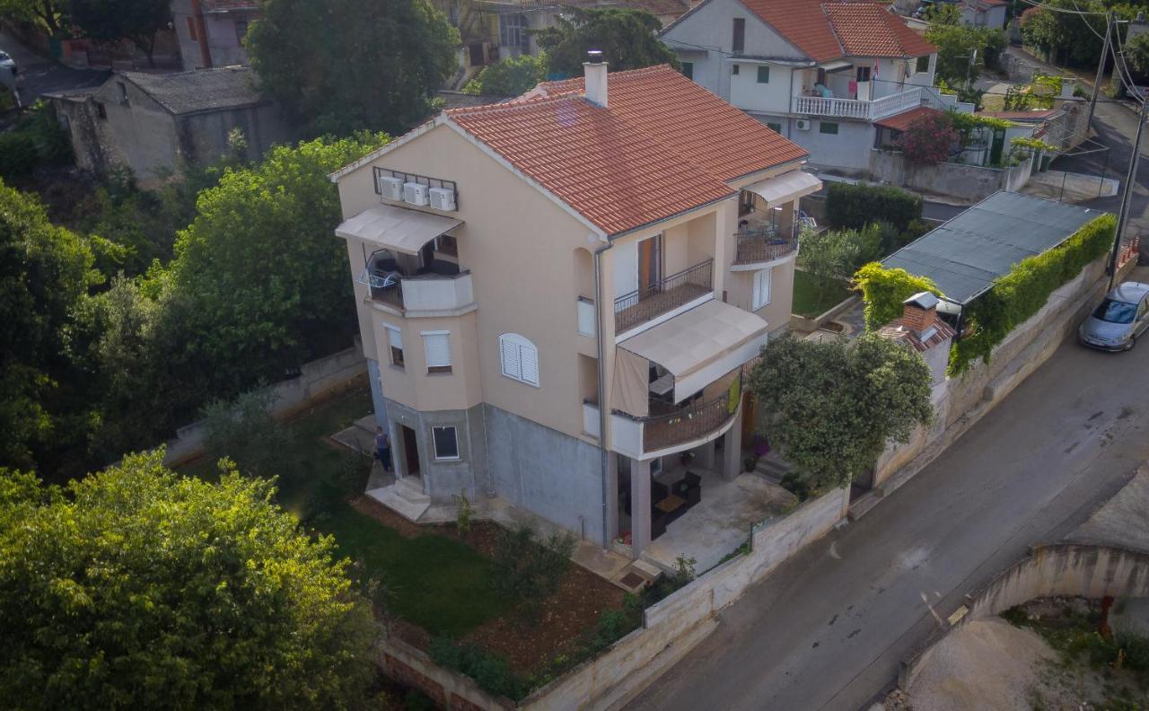 Apartament Jukic Sveti Filip i Jakov Exterior foto