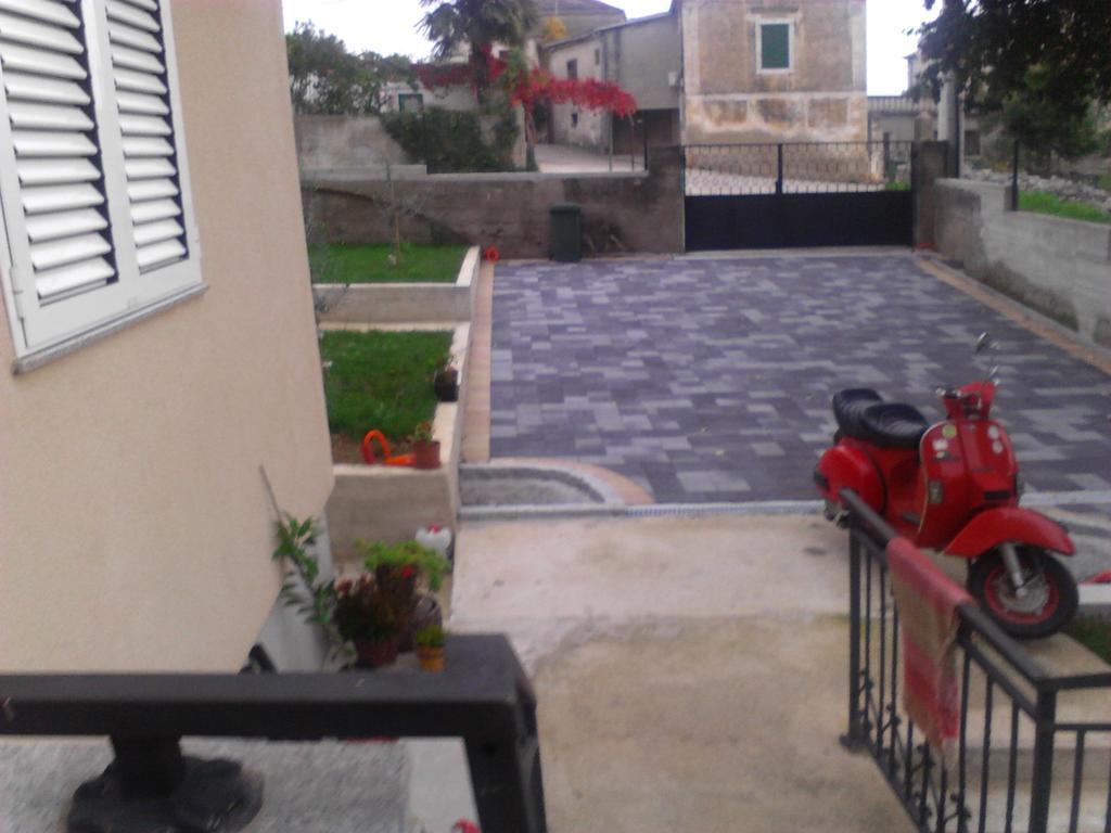 Apartament Jukic Sveti Filip i Jakov Exterior foto