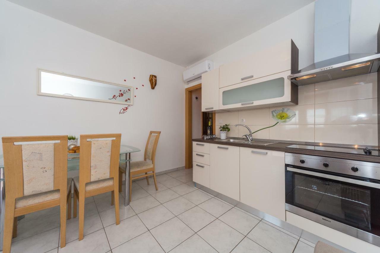 Apartament Jukic Sveti Filip i Jakov Exterior foto